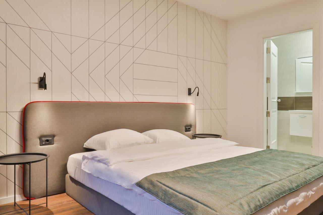 Benelux Hotel Peje Ngoại thất bức ảnh
